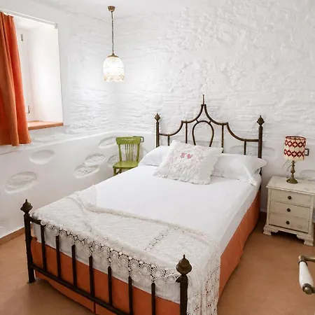 Est 1852 Andros - Tower 2